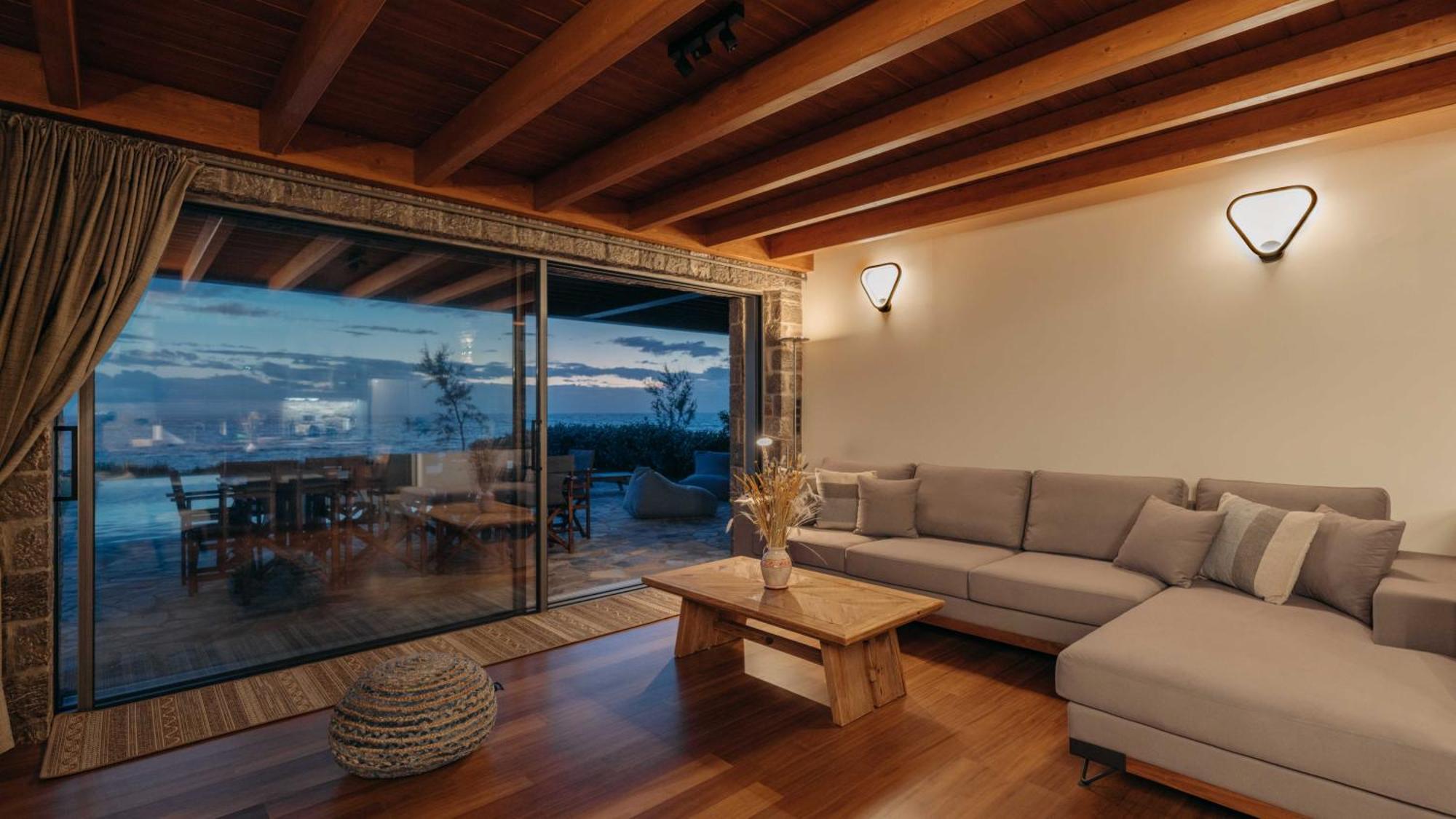 Real Life Homes Luxurious Seafront Villas Each With Their Own Private Pools Korakochori Exterior photo